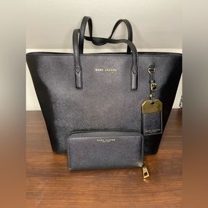 COPY - Marc jacks tote with wallet